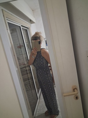 Forever 21 Jumpsuit like new, black and white boho pattern, size M