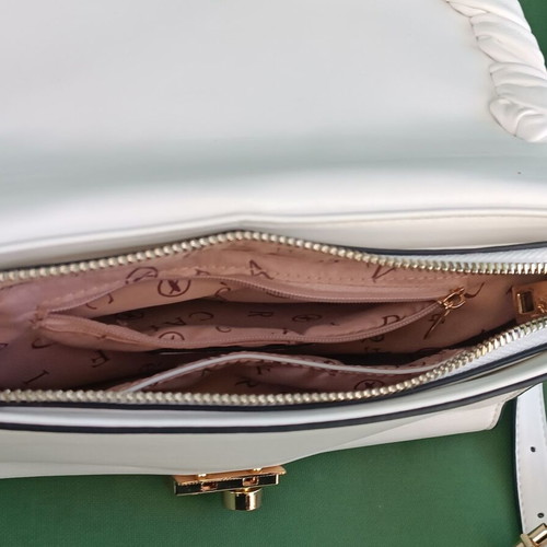 Cafènoir white bag like new with gold clasp and crystals