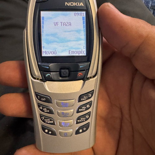 Nokia 6800 Prototype new, missing back cover