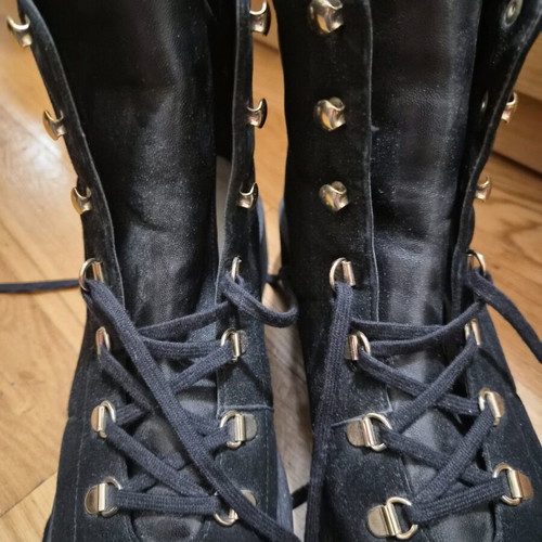 Stuart Weitzman Chalet Lug Suede and Leather Hiker Boots like new, size 40