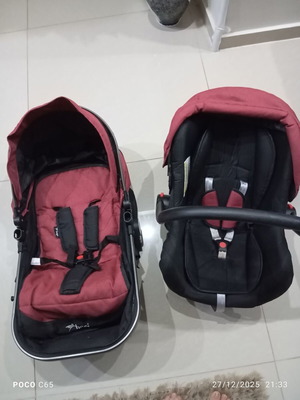 3 in 1 Baby Stroller like new with car seat and accessories