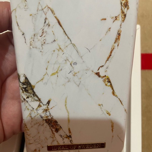 iPhone XS Max case ideal of Sweden used with ring holder and side damage