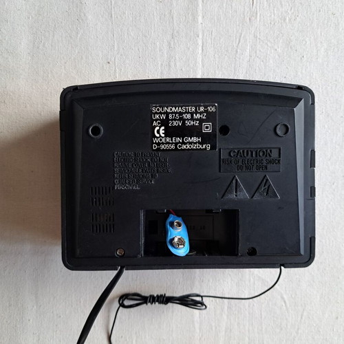 Soundmaster UR-106 radio clock used