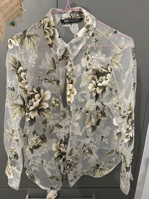 ZARA transparent organza shirt with floral design, new, size M