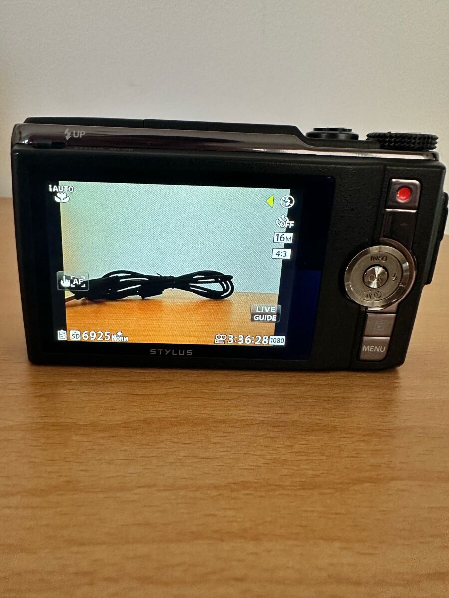 Olympus Stylus SH-60 camera used, 16… - € 125,00 - Vendora.cy