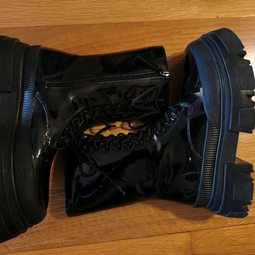 Αρβυλάκια λουστρίν Bershka με ενισχυμένη chunky σόλα, νούμερο 41, σε άριστη κατάσταση