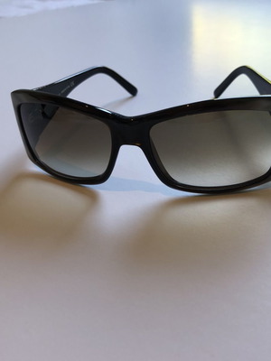 OXYDO Pauline sunglasses like new, shiny black with grey metallic