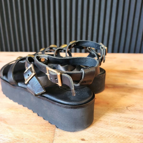 Sante leather platform sandals used, black with gold details, size 38