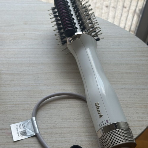 Shark Airbrush Blow Dryer like new