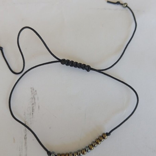 Jewelry set like new, 7 pieces with bracelets and earrings