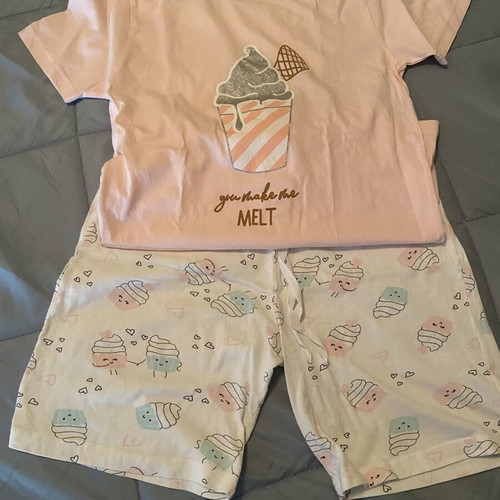 Pajama set like new