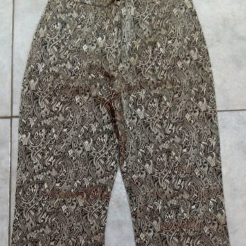 Patterned pants size S with gold designs