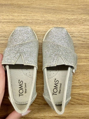 Toms children's espadrilles size 22 like new