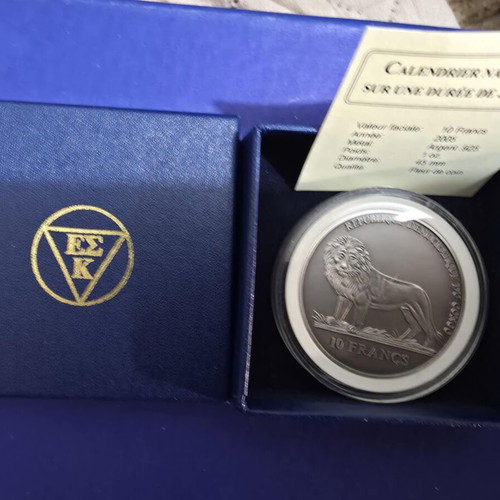 Silver 10 Francs Congo Coin new with 50-Year Calendar