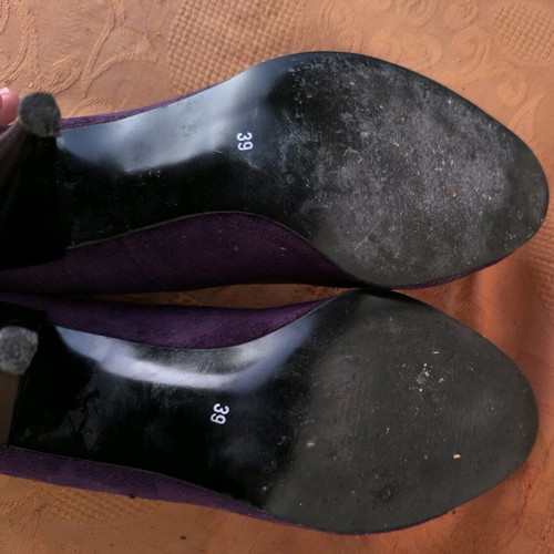 Stefania purple pumps like new, size 39