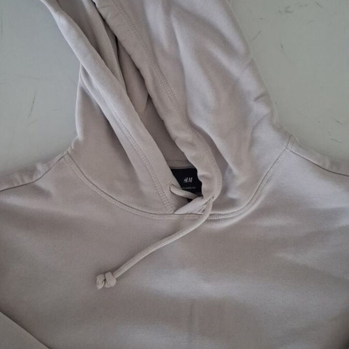 H&M unisex beige sweatshirt, size M