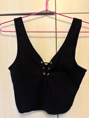 Stradivarius crop top used, size S, black, good condition