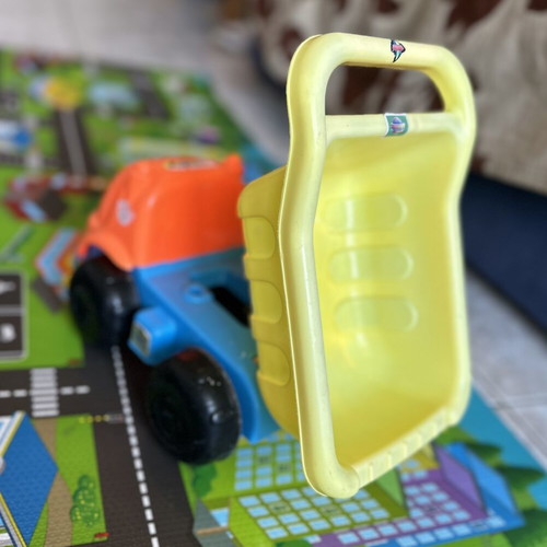 Toy Truck like new