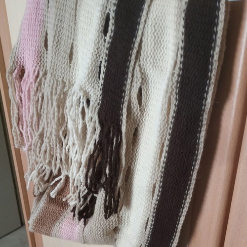 Light scarf like new
