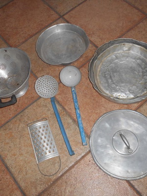 Old kitchen utensils used, set of 8, aluminum for decoration