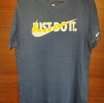 Nike T-shirt size L like new, purple
