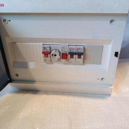 ABB panel 1 row like new with fuses and 2 waterproof sockets
