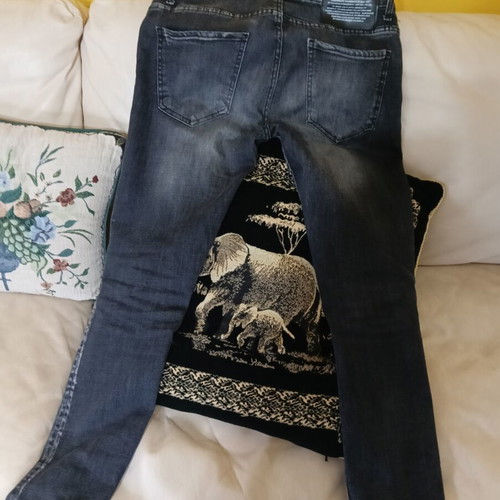 Dsquared2 jeans size 48 like new, black