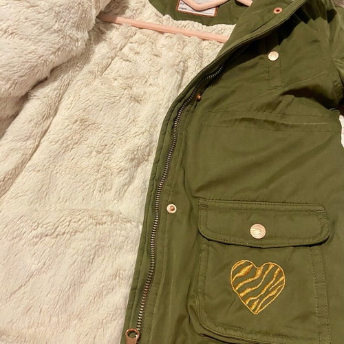 Orchestra girls' jacket new for 5-6 years, 116 cm, khaki with fur lining