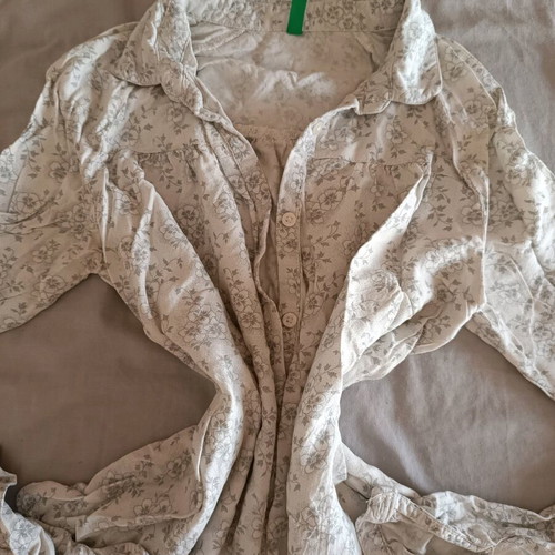 Floral shirt Benetton size S like new