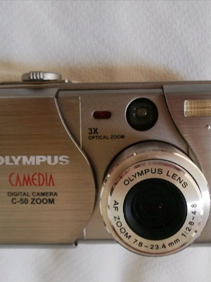 Olympus Camedia C-50 Zoom digital camera