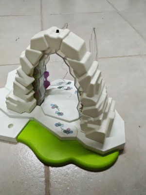 Playmobil Crystal Gate of Frozen World used with LED lights