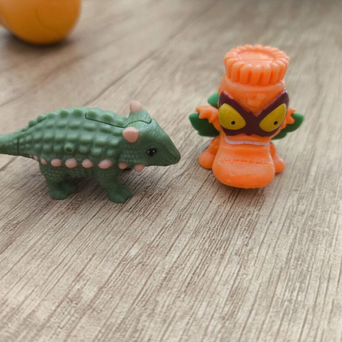 Small toys from Kinder like new