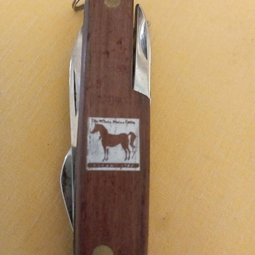 White Horse collectible multitool like new