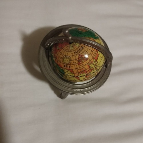 Globe pencil sharpener like new, metal decorative