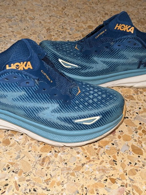 Hoka One One Clifton 9 αθλητικά παπούτσια, νούμερο 42, μπλε