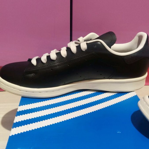 Adidas Originals Stan Smith sneakers new, size 38, black and white