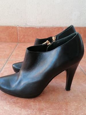 Μποτάκια αστραγάλου Diane Von Furstenberg μεταχειρισμένα, μαύρα, νούμερο 41