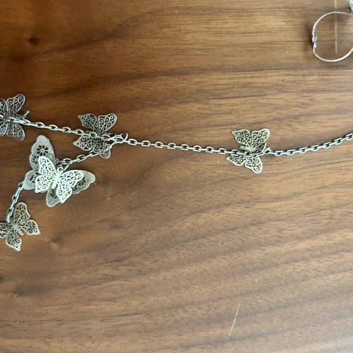 Necklace and ring set with butterflies like new, silver