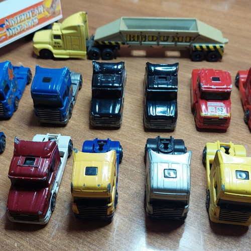 Collection of used metal models 11 tractors and 2 Guisval trucks