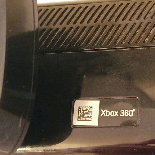Xbox360 Kinect sensor like new, excellent condition