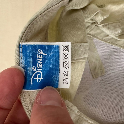 Disney hat 46 cm like new