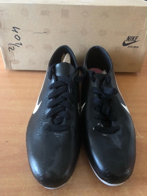 Branded men's athletic shoes like new size 40.5