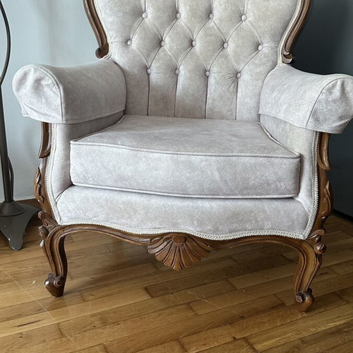 Carved living room set used, handmade with sofa and chairs