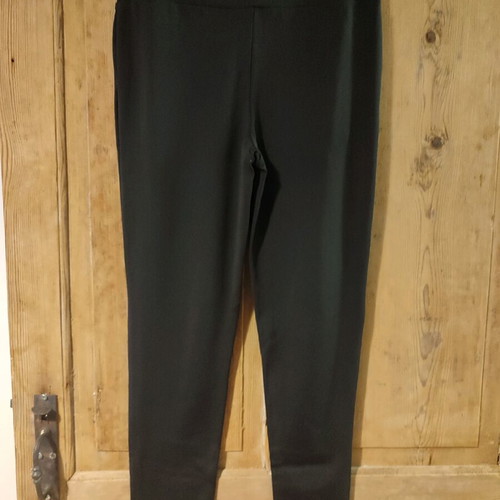 Sinsay sports leggings like new, black and burgundy, set of 2