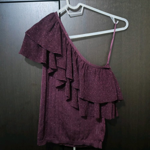 Mango blouse like new with light glitter, size L