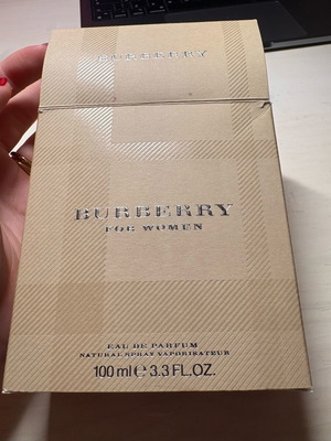Burberry για γυναίκες Eau de Parfum 100 ml σαν καινούργιο