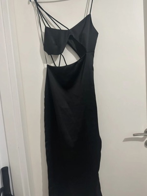 Zara μαύρο σατέν midi φόρεμα small, σαν καινούργιο
