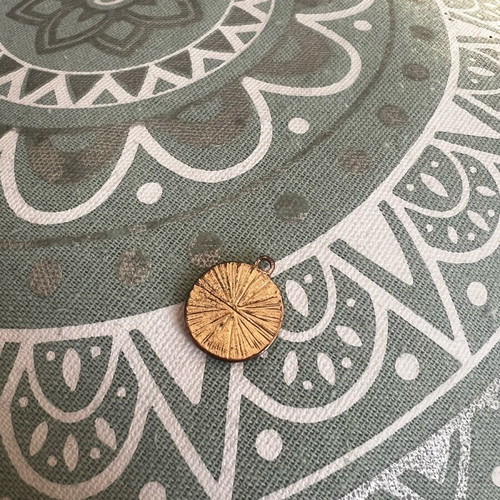 Jewelry making accessory used