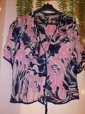 Shirt used size L -XL