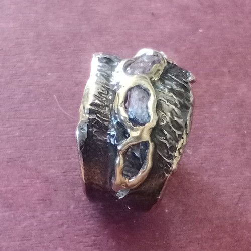 Silver 925 ring with 5 raw spinels, size 60, like new